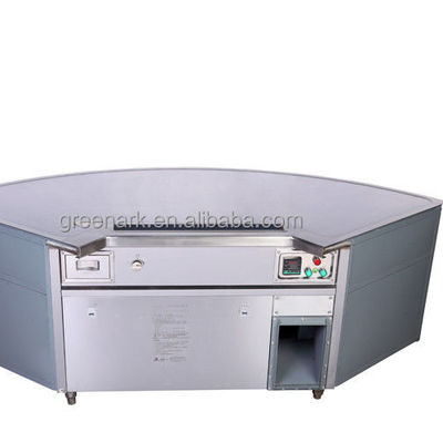 comprare 9 Seats Fan Shape Teppanyaki Grill Table with 20mm Thick Food-Grade Alloy Steel and 380V/8KW Power fabbricazione online